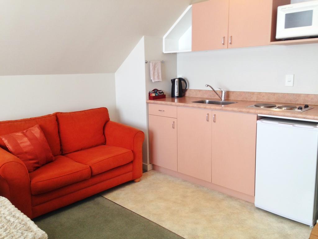 Bush Inn Court Motel Christchurch Bagian luar foto