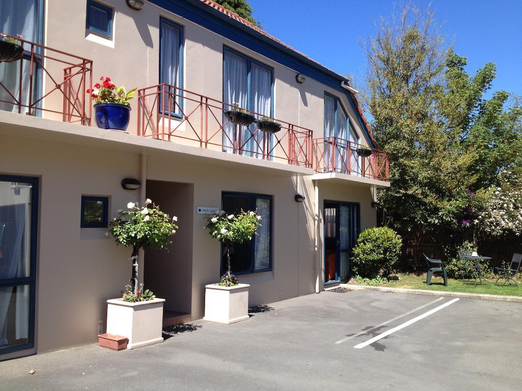 Bush Inn Court Motel Christchurch Bagian luar foto