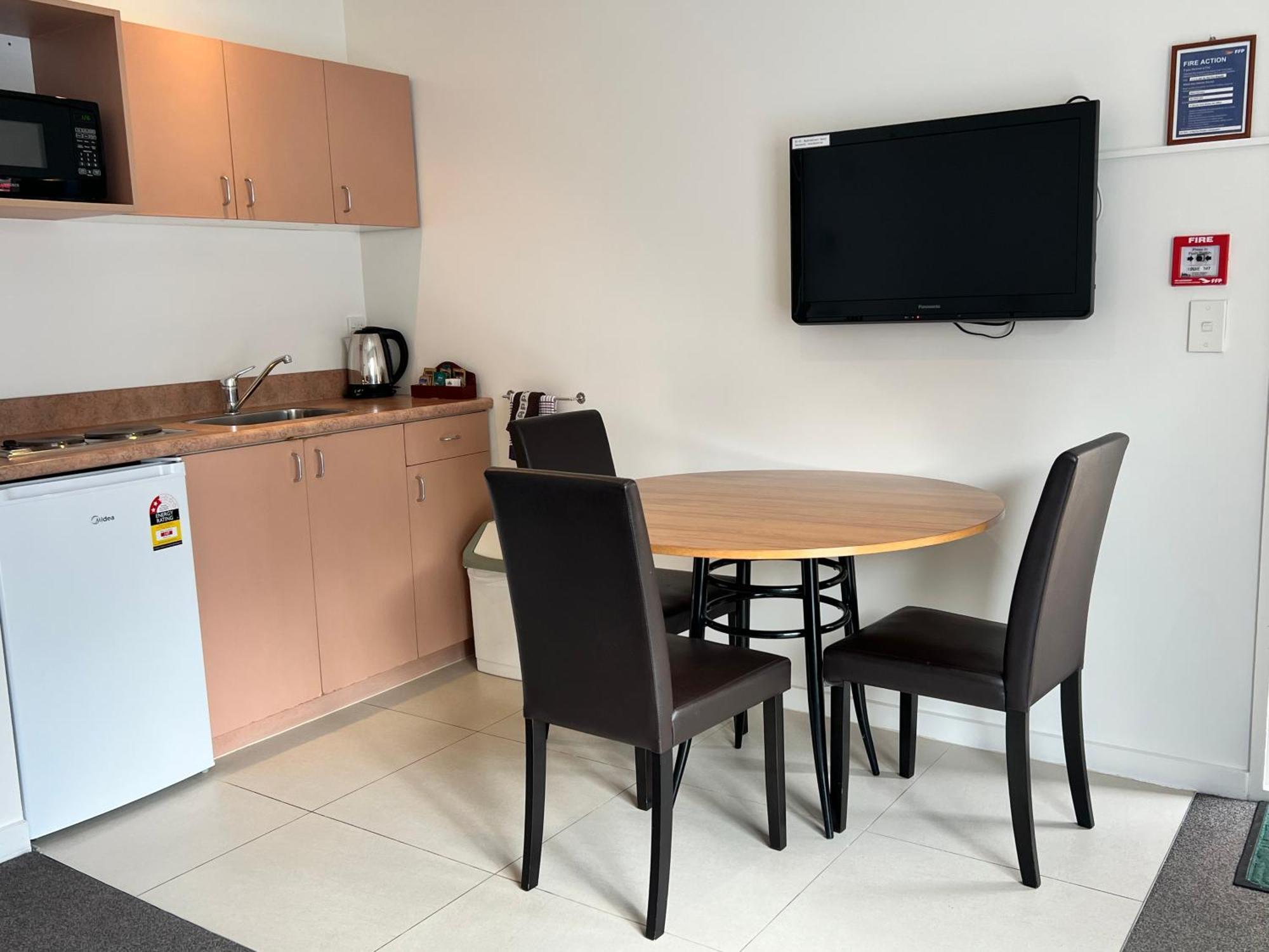 Bush Inn Court Motel Christchurch Bagian luar foto