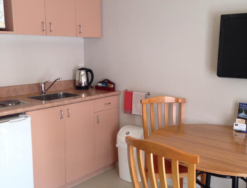 Bush Inn Court Motel Christchurch Bagian luar foto